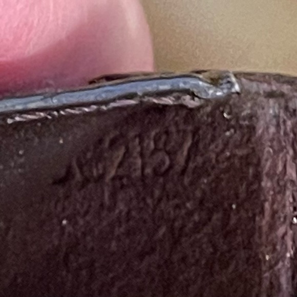 Louis Vuitton iPhone 8 Case with Fold Over Wallet - Picture 12 of 12